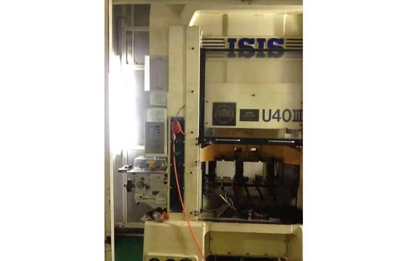 日本ISIS衝床配婷婷四房播播夾式送料機出機